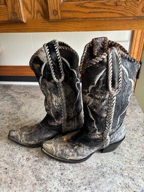 Charlie Horse Lucchese Distressed Black~Brown~Silver Embroider Snip Toe Boot 7.5